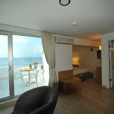 Ξενοδοχείο με διαμερίσματα Durusu 3*